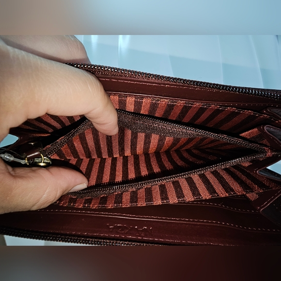 Polynesian Tattoo Leather Zip Wallet - Picture 9 of 11